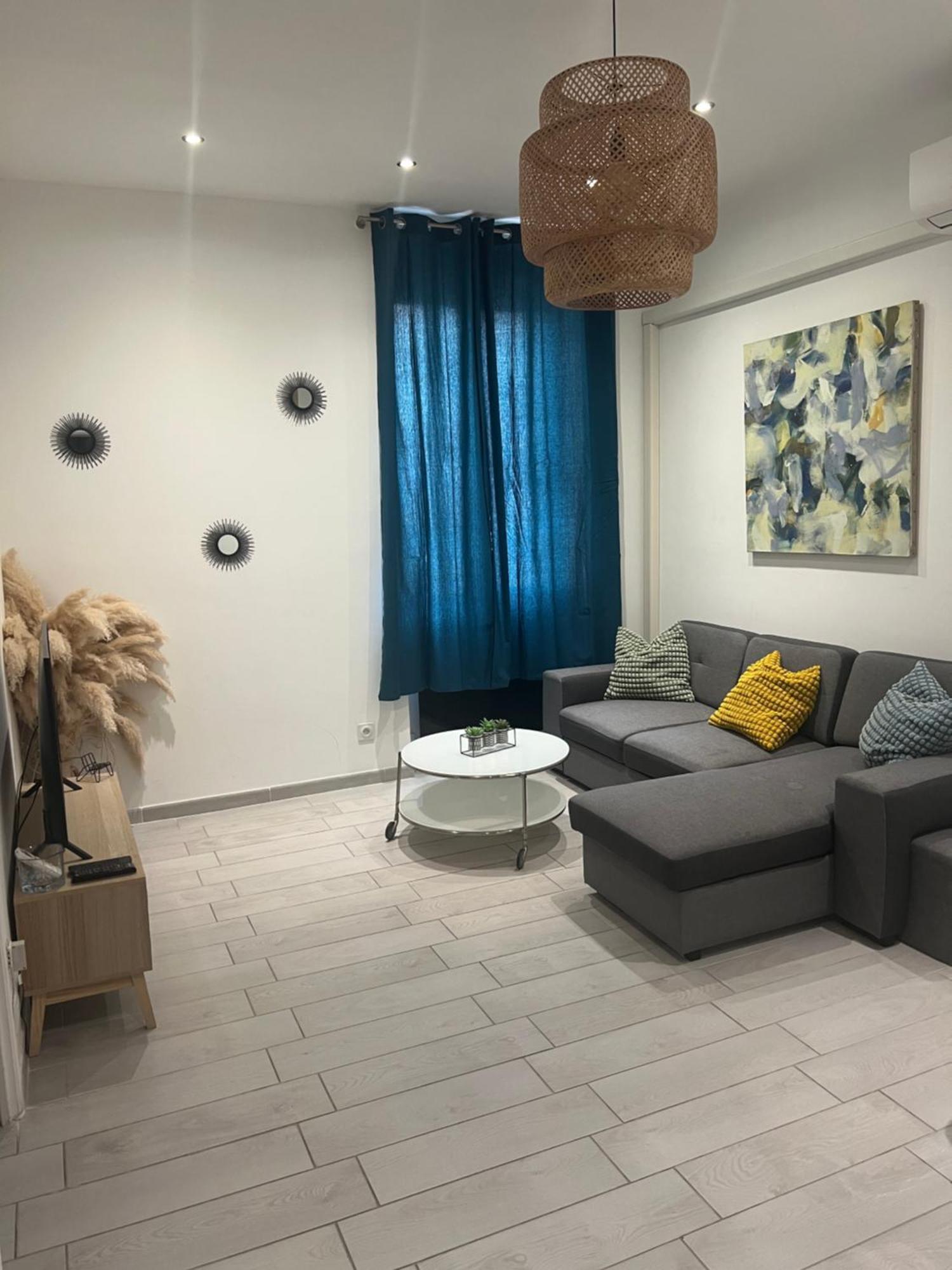 Grand T2 Climatise A 5 Min De La Gare St-Charles - Vieux Port Apartment Marseille Exterior photo